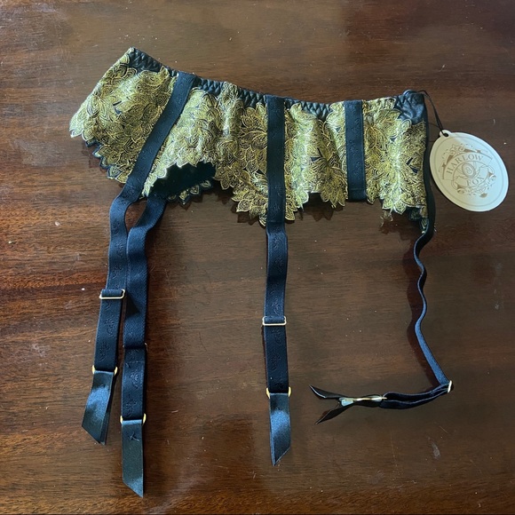 Harlow and Fox Callista suspender belt small - Picture 2 of 5